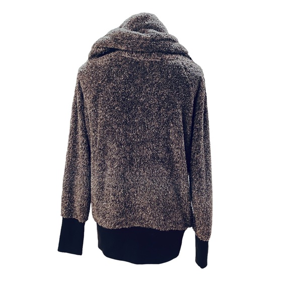 Te Verde Grey Cowl Neck Fleece Eyelash
Pullover Sweater Size M - Picture 12 of 16